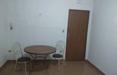 Imagem: O apartamento e possui 2 Dormitórios, Suítes, 1 Banheiro