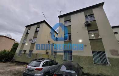 Imagem: O apartamento possui 3 Dormitórios, 1 Banheiro, 1 Vaga na garagem