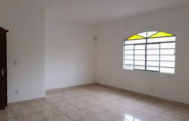 Imagem: A casa possui 3 Dormitórios, 1 Banheiro e 85m² de Área e