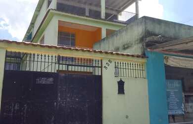 Imagem: A casa possui 5 Dormitórios, 5 Banheiros, 2 Vagas na garagem