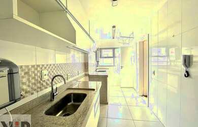 Imagem: O apartamento possui 2 Dormitórios, 3 Banheiros, 1 Vaga na