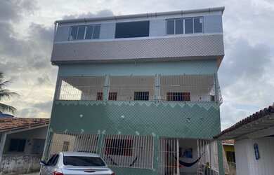 Imagem: A casa possui 5 Dormitórios, 5 Banheiros, 5 Vagas na garagem