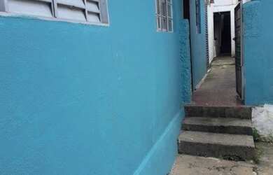 Imagem: A casa possui 2 Dormitórios, 1 Banheiro, 180m² de Área e