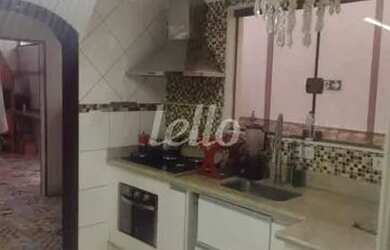 Imagem: A casa possui 3 Banheiros, 4 Vagas na garagem, 180m² de Área