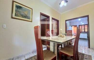 Imagem 7: Casa para Aluguel - Jardim Amoreiras, 3 Quartos, 200 m2