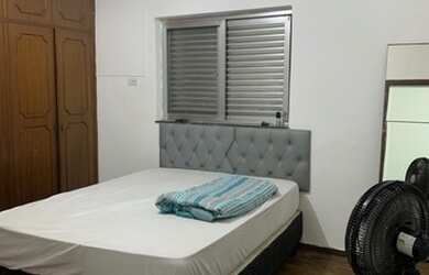 Imagem: O quarto está localizado em Vila Mathias, Santos para alugar