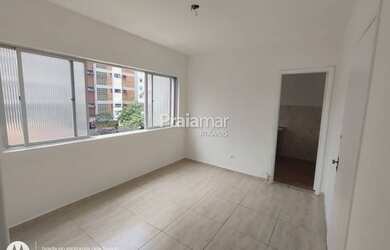 Imagem: O apartamento possui 1 Dormitório, 1 Banheiro, 1 Vaga na garagem