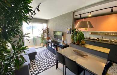 Imagem: O apartamento possui 3 Dormitórios, 2 Banheiros, 1 Vaga na