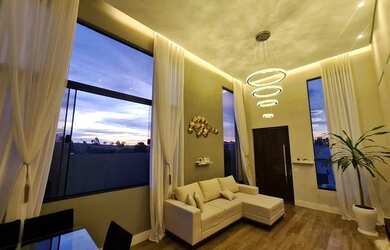 Imagem: A casa em condomínio possui 3 Dormitórios, 2 Banheiros, 2