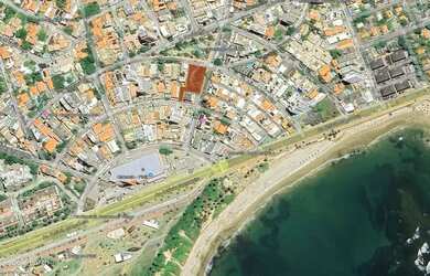 Imagem: O terreno possui 1600m² de Área e está localizado em Piatã