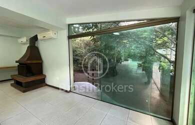 Imagem 12: Casa com 5 quartos e piscina e sauna