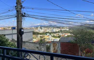 Imagem 4: Linda casa a Venda em São Lourenço - MG