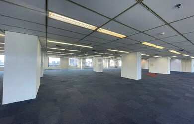 Imagem: O depósito possui 938m² de Área e está localizado em Centro