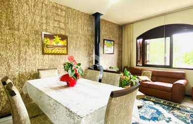 Imagem 6: Casa a venda com 3 dormitórios e 3 banheiros no Bairro Medianeira em Santa Maria