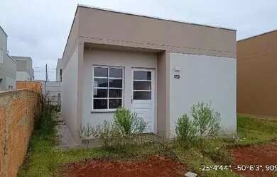 Imagem: A casa possui 2 Dormitórios, 1 Banheiro, 160m² de Área e