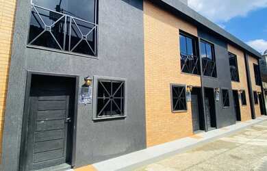 Imagem: O apartamento possui 1 Dormitório, 1 Banheiro, 33m² de Área