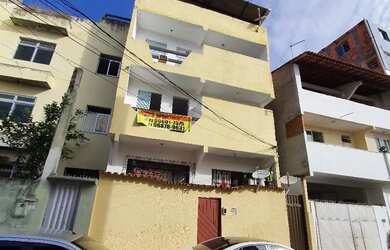 Imagem: A casa possui 3 Dormitórios, 1 Banheiro e está localizado