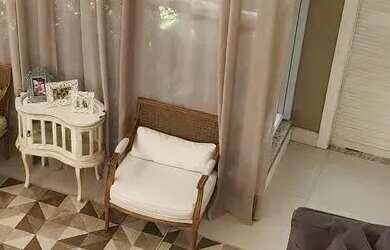 Imagem: A casa em condomínio possui 4 Dormitórios, 5 Banheiros, 3