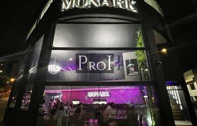 Imagem: O depósito possui 330m² de Área e está localizado em Barcelona