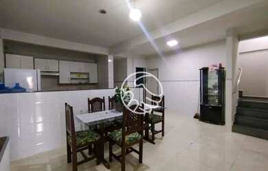 Imagem: A casa possui 4 Dormitórios, 3 Banheiros, 1 Vaga na garagem