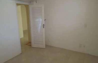 Imagem 7: CASA NA BARRA -240m² - EXCELENTE LOCALIZAÇÃO!!