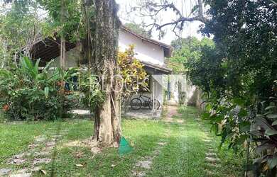 Imagem: O terreno possui 1.400m² de Área e está localizado em Vargem