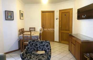 Imagem: O apartamento possui 3 Dormitórios, 1 Banheiro, 1 Vaga na garagem