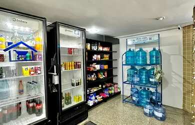 Imagem: O apartamento possui 3 Dormitórios, 2 Banheiros, 2 Vagas na