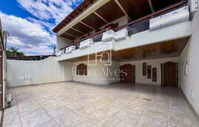 Imagem: O apartamento possui 5 Dormitórios, 5 Banheiros, 5 Vagas na