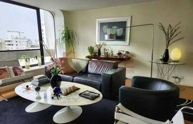 Imagem: O apartamento possui 3 Dormitórios, 5 Banheiros, 2 Vagas na