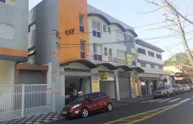 Imagem: O apartamento possui 1 Dormitório, 1 Banheiro e 33m² de Área