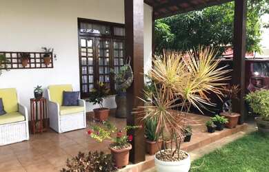 Imagem: A casa em condomínio possui 4 Dormitórios, 4 Banheiros, 2