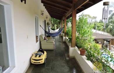 Imagem 13: Casa com 5 suítes, futebol e tênis, em 3 lotes