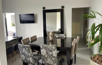 Imagem: A casa em condomínio possui 3 Dormitórios, 4 Banheiros, 4