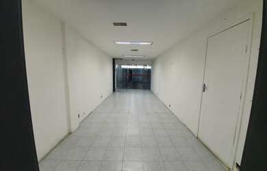 Imagem 3: Galpão/Depósito/Armazém para venda com 29 metros quadrados em Copacabana...