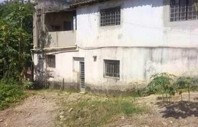 Imagem: Vendo terreno com duas casas