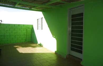 Imagem: A casa possui 2 Dormitórios, 1 Banheiro e 90m² de Área e