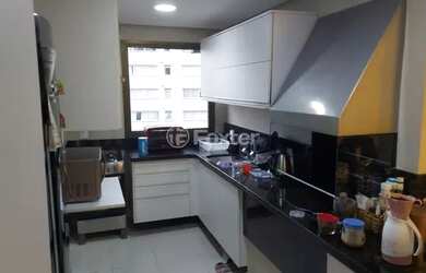 Imagem: O apartamento possui 3 Dormitórios, 3 Banheiros, 2 Vagas na