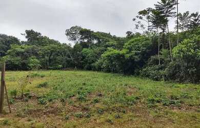 Imagem: O terreno possui Imóvel novo e está localizado em Lago Azul