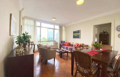 Imagem: O apartamento e possui 2 Dormitórios, Suítes, 2 Banheiros