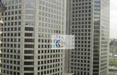 Imagem: O depósito possui 5 Vagas na garagem e 1800m² de Área e está