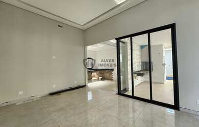 Imagem: A casa em condomínio possui 3 Dormitórios, 4 Banheiros, 4