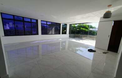 Imagem: O apartamento na cobertura possui 4 Dormitórios, 2 Banheiros