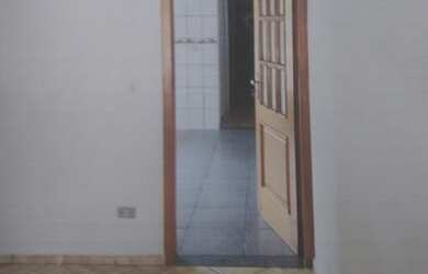 Imagem: A casa possui 2 Dormitórios, 3 Banheiros, 2 Vagas na garagem