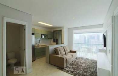 Imagem: O apartamento possui 1 Dormitório, 2 Banheiros, 1 Vaga na garagem