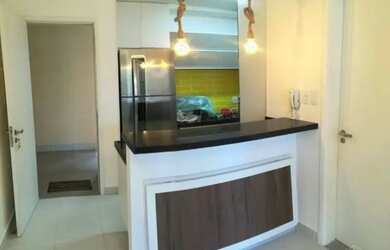 Imagem: O apartamento possui 1 Dormitório, 1 Banheiro, 1 Vaga na garagem