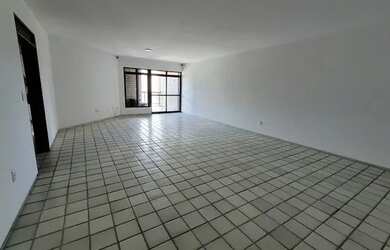 Imagem: O apartamento possui 4 Dormitórios, 4 Banheiros, 2 Vagas na