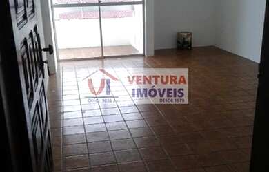 Imagem: O apartamento possui 3 Dormitórios, 1 Banheiro, 1 Vaga na garagem