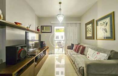 Imagem: O apartamento possui 3 Dormitórios, 1 Banheiro, 1 Vaga na garagem