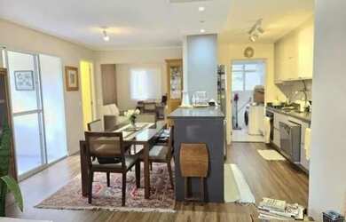 Imagem: O apartamento possui 2 Dormitórios, 2 Banheiros, 2 Vagas na